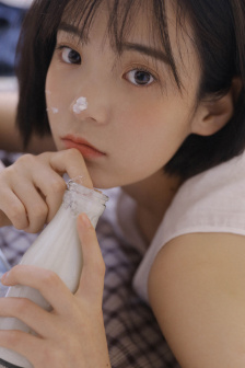 翘臀嫩美少年被调教爽到失禁